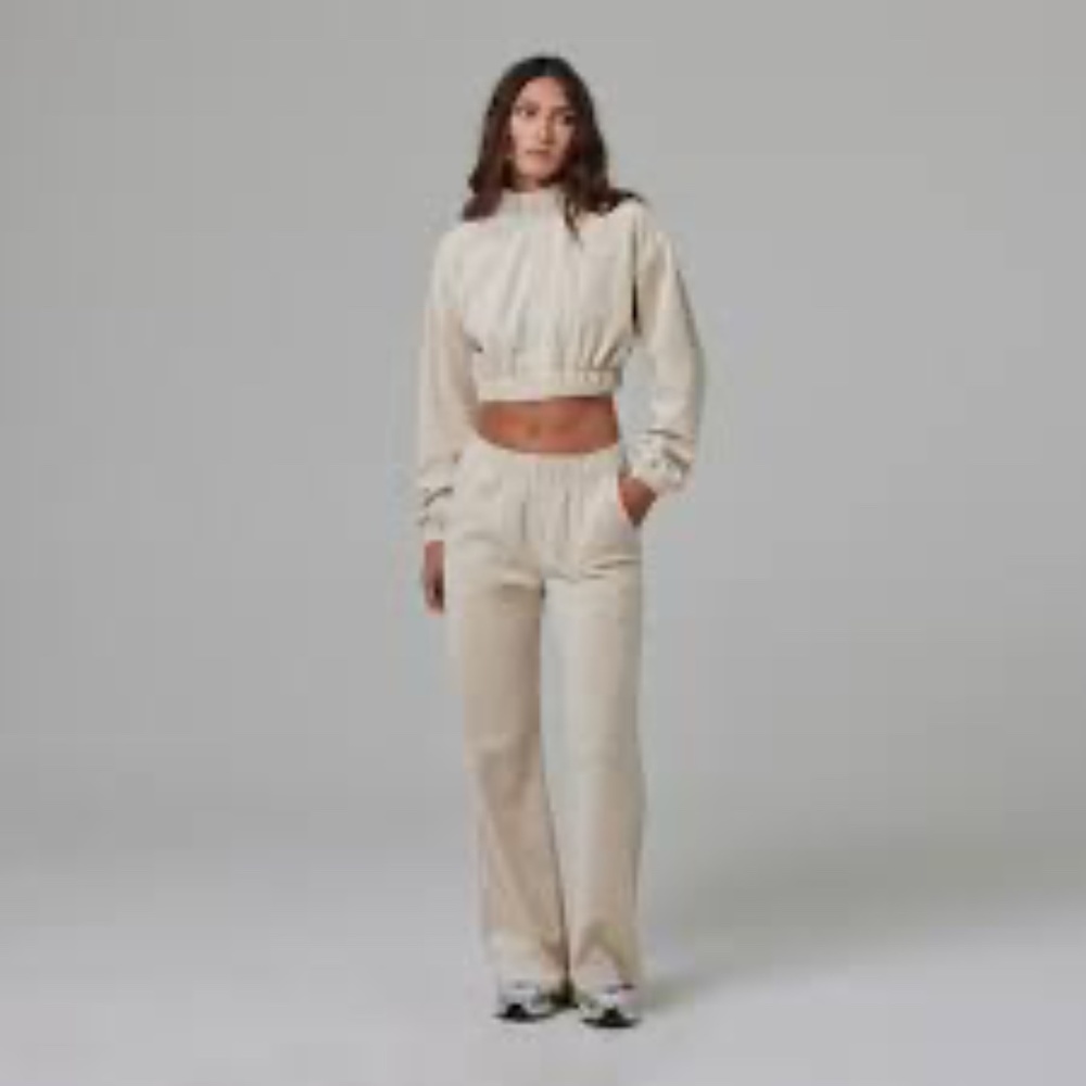 SOLD IN BUNDLE - TALENTLESS SET TERRY CLOTH LOUNGE PANT & CROPPED HOODIE NWT